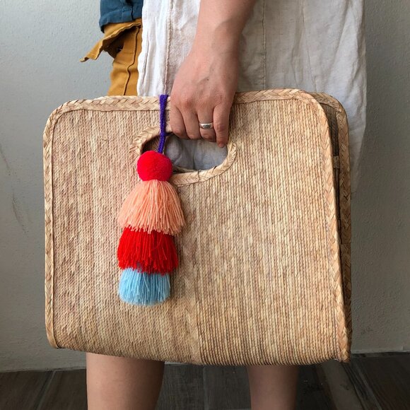Handmade Handbags - NWOT Natural Straw Handbag with Tassle
